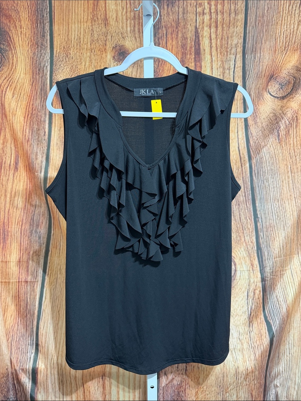 🚨(4/$10) JKLA Ruffle Neckline Blouse Size L